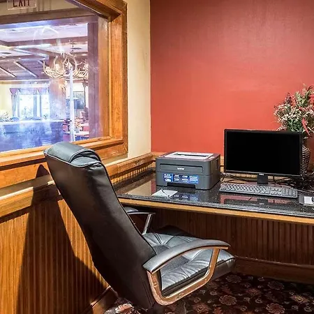 Quality Inn & Suites Baton Rouge West - Port Allen 