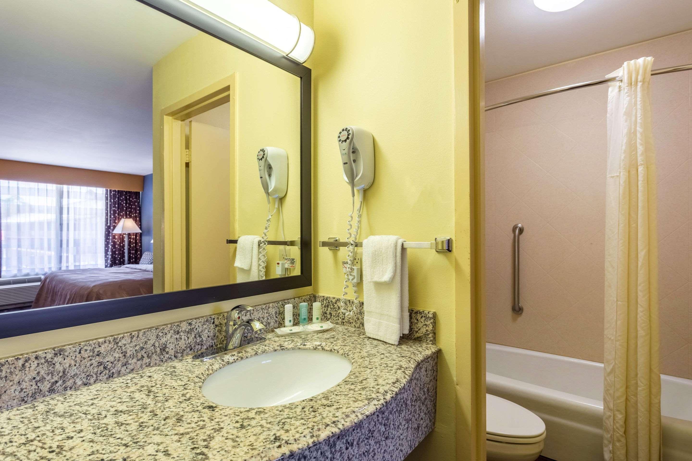 Quality & Baton Rouge West - Hotel