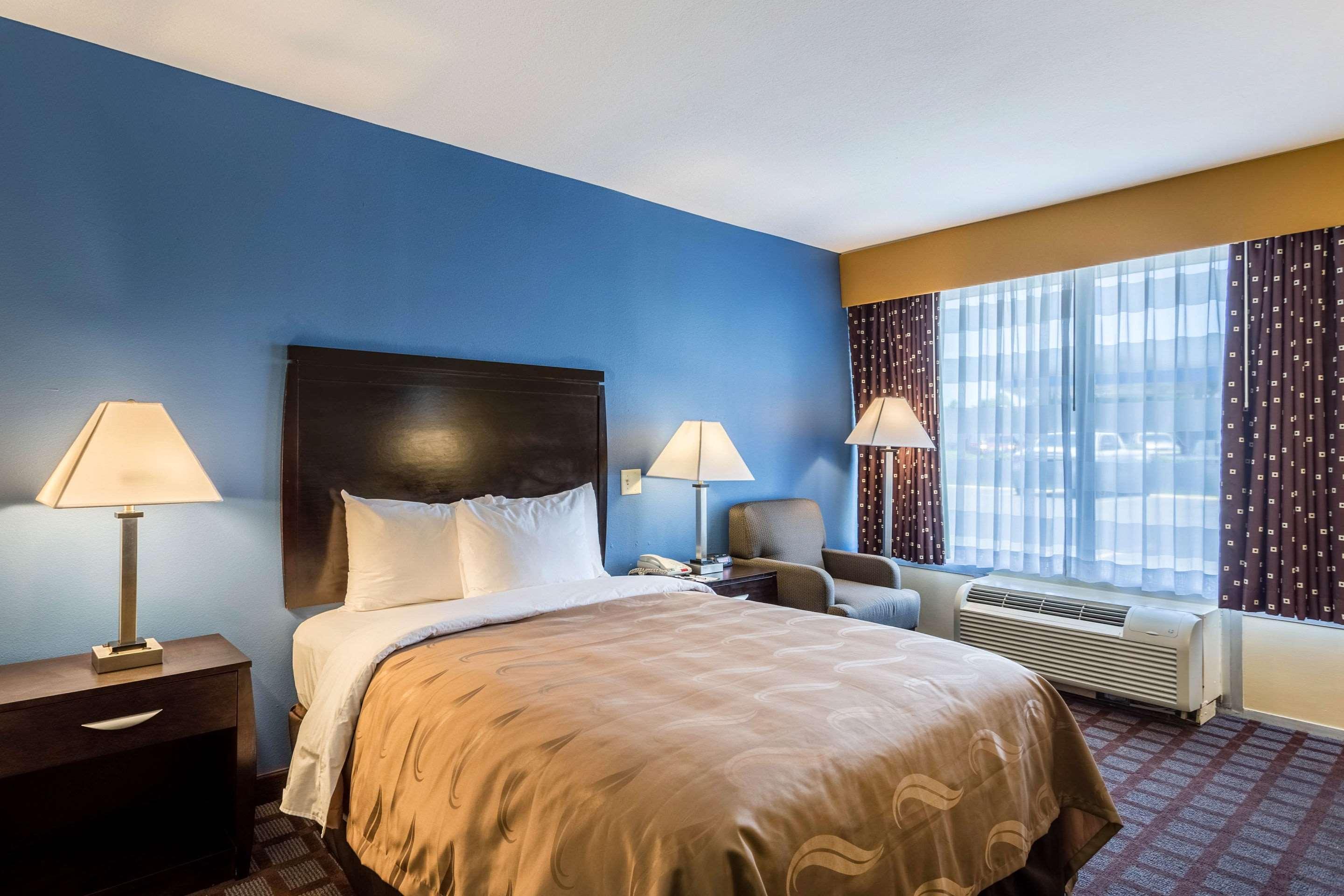 Hotel Quality & Baton Rouge West - 2*