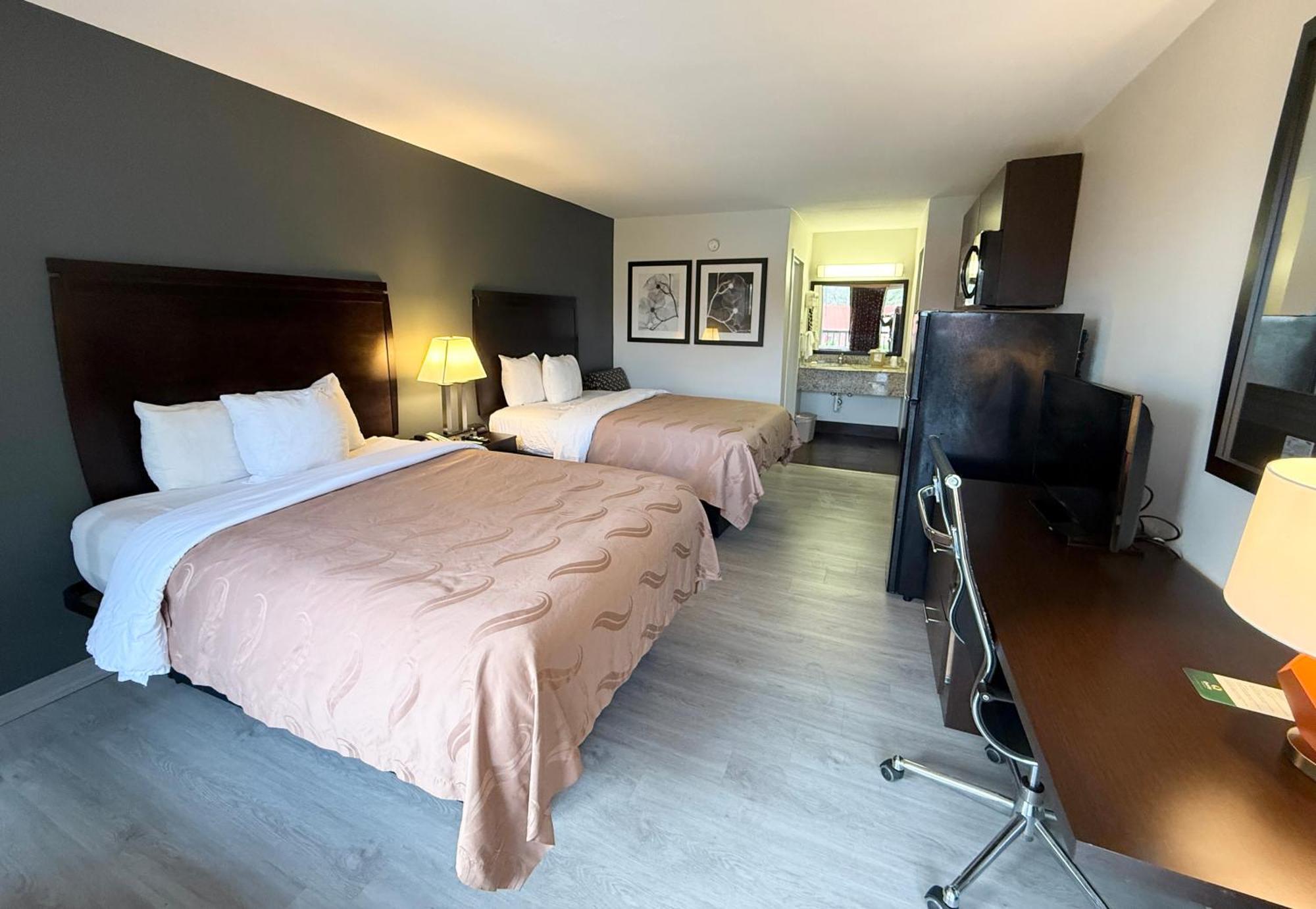 Quality & Baton Rouge West - Hotel 2*