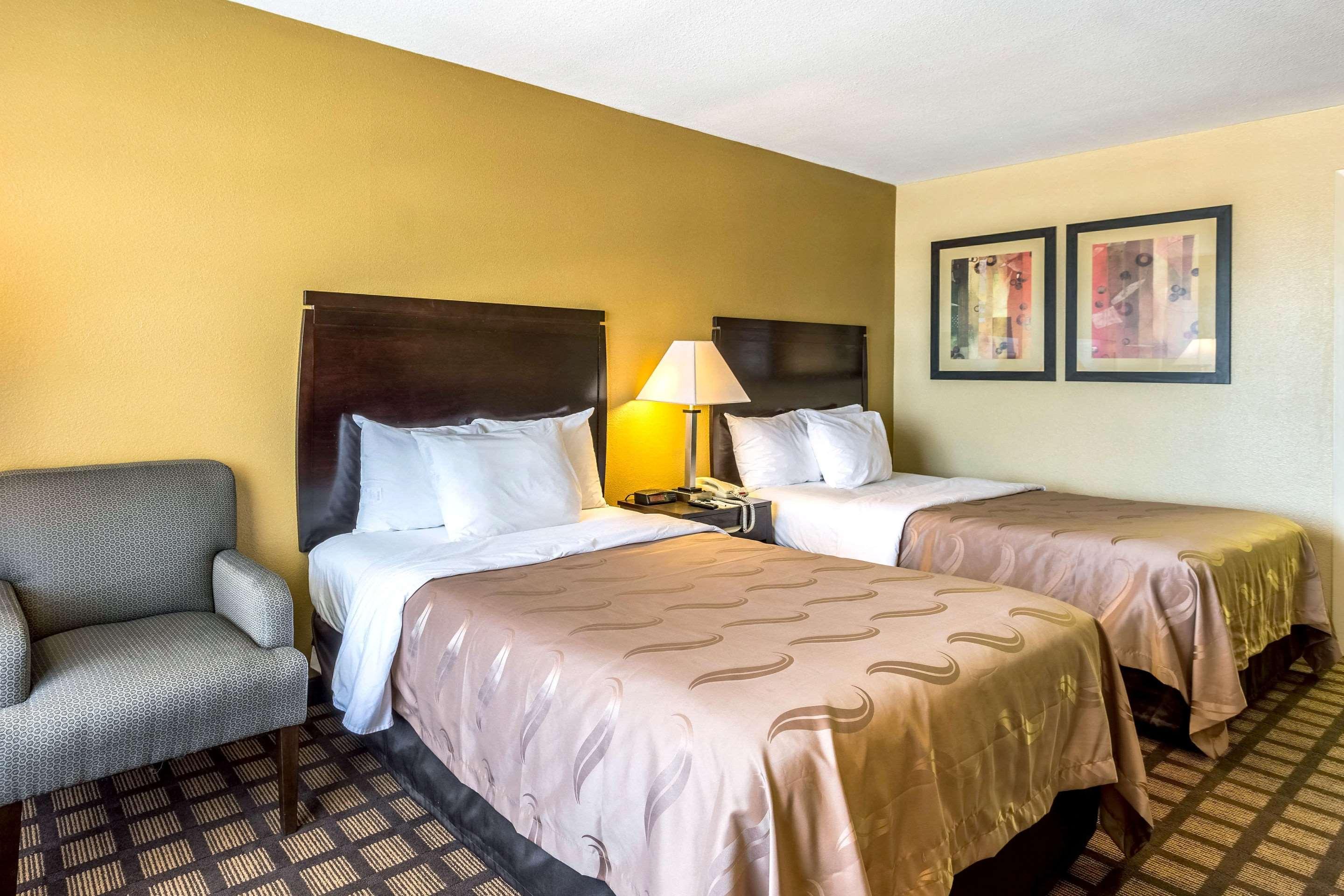 Hotel Quality & Baton Rouge West - 2*