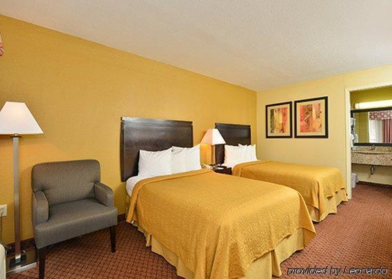 Quality & Baton Rouge West - Hotel 2*