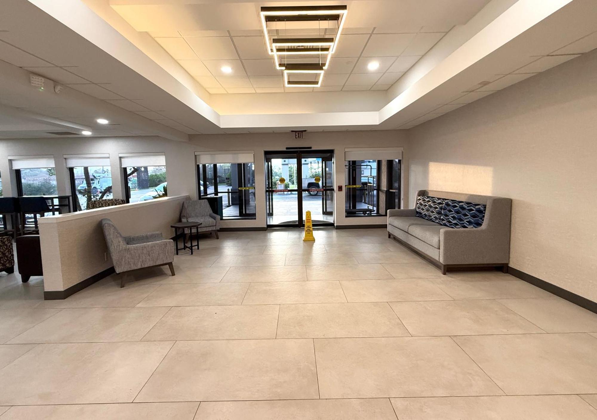 Quality & Baton Rouge West - Hotel 2*